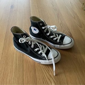 Converse Black Unisex Chuck Taylor All Star High Tops Size Men 5, Women 7.